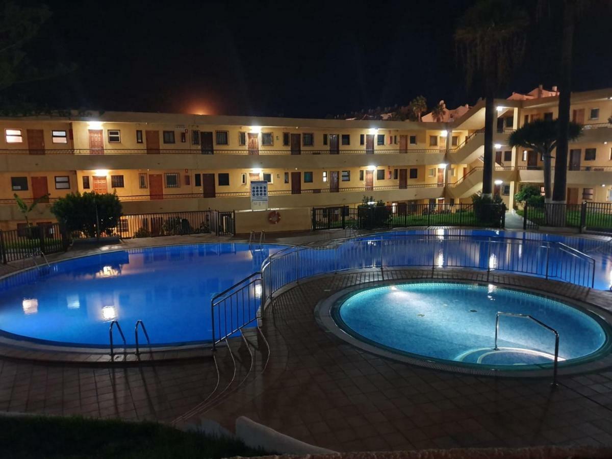Apartamento Torres Del Sol Arona  Bagian luar foto